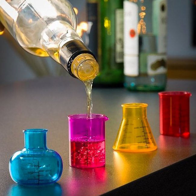 4 verres à shooters Chimiste