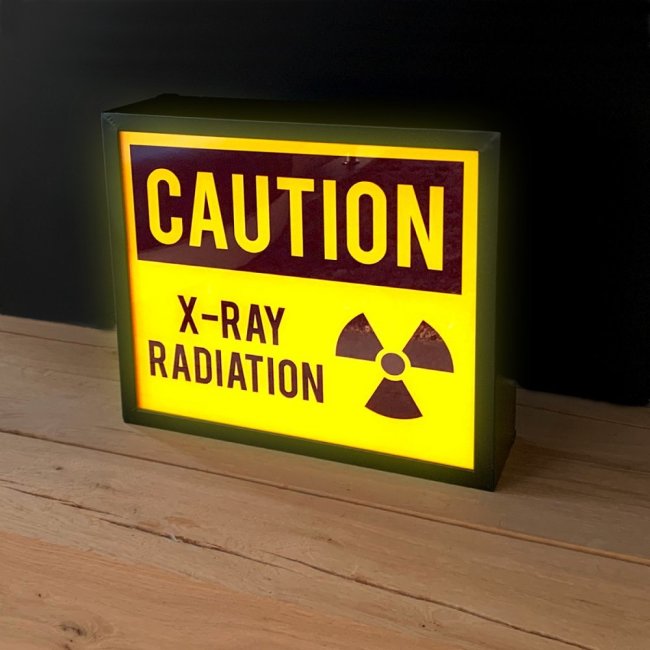 Boîte lumineuse Radioactivité