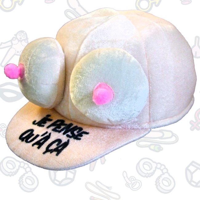 Casquette Seins