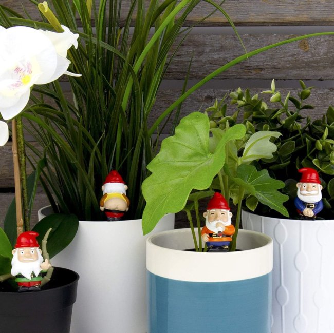 Mini nains de jardin grossiers pour plantes
