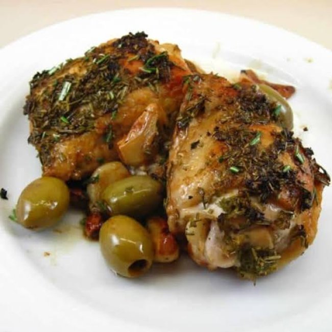 Délicieux Rôti de Coq aux Olives
